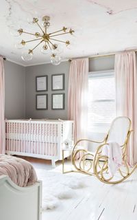 Montar um quartinho de bebê é algo muito especial, escolher cada detalhe, as cores, os móveis e objetos decorativos é uma preparação importante para os pais. #quartodebebe #quartodemenina #maternidade #decor #quartodemenino #decoração #portamaternidade #quartodebebemoderno #baby #babyroom