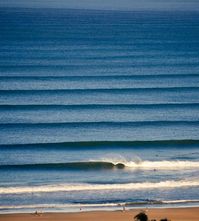 Corduroy wave lines in Costa Rica. North swell in Tamarindo Costa Rica. Tamarindo Costa Rica Surf Guide be Samba to the Sea.