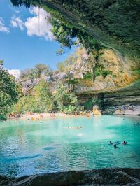 Traveling to Texas? From natural springs to mysterious Caribbean blue waters, explore the top Texas swimming holes and secret swimming spots across the Lone Star State. The chilly waters of natural swimming pools are a sweet relief from the raging Texas sun and the zen energy is unmatched.