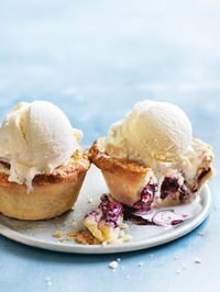 Blackberry Vanilla Pies with Ice Cream | Donna Hay