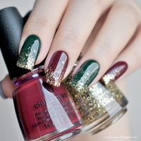 + Cool Shimmering Christmas Nails ★