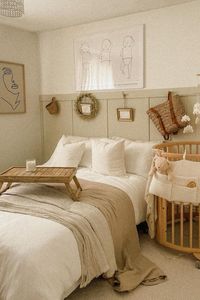 Bring a touch of the nursery into the main bedroom for the first few months with our natural accessories and toys. 📸 @mamatothebest3_norfolk