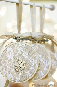 Easy Christmas Crafting - Embroidery hoop ornaments