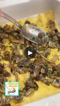 205K views · 3.4K reactions | Lasagne funghi e salsiccia | Lasagne con funghi e salsiccia 😍 talmente buone che chiederanno tutti il bis! | By Piovono Ricette | Facebook