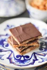 Toasted Cashew Candy Bars - The Honour System