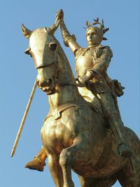 Emmanuel Frémiet (1824 – 1910). Gilt over bronze at the Philadelphia Museum of Art.