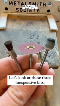 These fabulous polishing hard-to-reach tips are sponsored by @craftoptics the creators of these next level magnifiers. Save $100 off your WOW Package with my code CORKIEBOLTON100