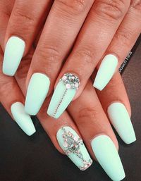 Mint green nail art @thefreshestnailart