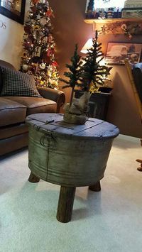 Bucket with Feet Makes Unique Table Base #galvanized #tub #bucket #decorhomeideas