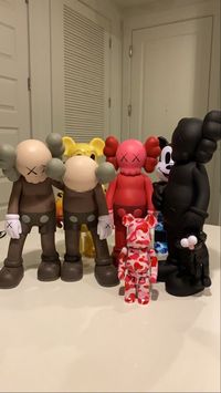 KAWS Statue