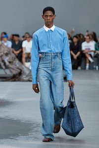 Loewe Spring 2024 Menswear Fashion Show Collection: See the complete Loewe Spring 2024 Menswear collection.