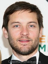 tobey-maguire-full-beards Beard Styles for Round Face-28 Best Beard Looks for Round Faces