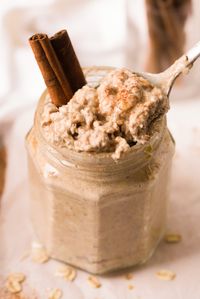 Cinnamon Roll Overnight Oats - Wellness by Kay