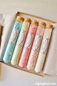 How to Make Homemade Bath Salts with color and essential oils. Great gift idea for birthdays, Mother's Day, or Teacher gifts