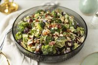 Thanksgiving Broccoli Salad