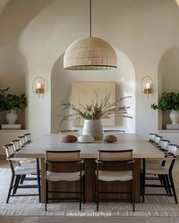 #InteriorDesign #OwnArchitecture #DiningRoom #HomeInspo #HomeDecor #LuxuryHouse #DreamHome #SpanishStyle