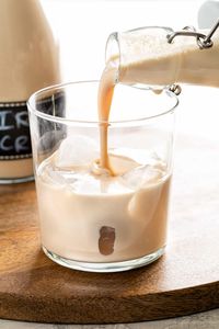 Don't waste your money on Baileys. Homemade Irish cream is easy to make. Create sweetened cocktails or provide a hint of booze to desserts. #irishcream #baileys