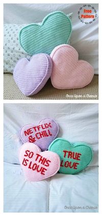 Candy Heart Pillow Free Crochet Pattern #freecrochetpattern #crochetpattern  #crochetheart #crochetpillow