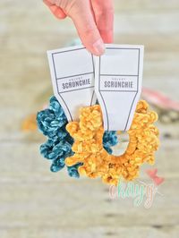 Make your own velvet sunflower scrunchie with this free crochet pattern! Super soft, and makes any bun a little bit fancy!