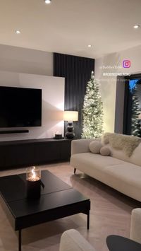 #christmas#christmasdecor#home#apartment#livingroomdesign#minimalist#modern#decor#interior#contemporary