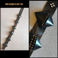 Black triangular chain with diamond mesh. Homecoming mums designed by crafty bug