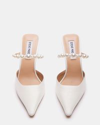 BRECKI Pearl White Pointed Toe Mule Pump | Women's Heels – Steve Madden