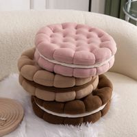 Cute sandwich biscuit cookie shaped throw pillow?made with super soft and comfy fabric and tightly stuffed. Will perfectly fit almost any aesthetic room.? Non-toxic durable soft fabric Easy to clean Tightly Stuffed Size : 13.7x13.7x3.9 (35x35x10cm) Material : Soft Plush+PP cotton