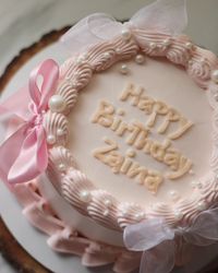 A Pinterest dream come to life! 🎀✨ This delicate blush pink birthday cake for Zaina is adorned with pretty bows, pearls, and soft vintage-inspired details. It's always a joy to create something elegant and personal. 🥰 #HomeBaker #PinterestInspired #TheBakingMumma #VintageCake #BirthdayCakeMagic