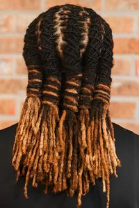 Discover the benefits and variations of barrel twist hairstyles. Learn how to create, maintain, and style barrel twists for both men and women in various lengths.