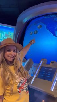 I bet you didn't know about this FREE disney activity that you can enjoy especially on a hot day! It's a whole arcade hidden inside Spaceship Earth! You can take silly photos, battle with your friends, and experience 3D Disney fun in Future World style.