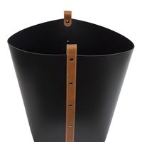 The big Ovo basket by Pinetti. Crafted of beautiful antibes black leather with tan strap accent. Basket measures 40 x 44 x 39 cm. Made in Italy. #homedecor #blackdecor #interiordecor #luxurydecor #leather #basket #baskets