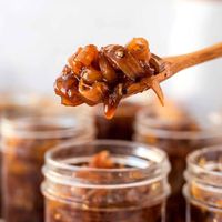 How to Make the Most Delicious Onion Jam