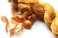 Dyeing with onion skins : It's a Stitch Up