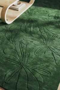 Hand-Tufted Sculpted Daisy Rug | AnthroLiving