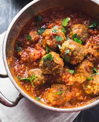 Moroccan Lamb Meatballs {thegirllovestoeat.com}