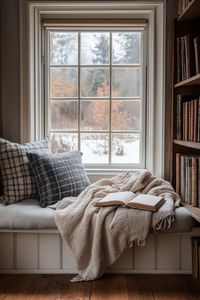 Looking for Winter Decor Ideas? Here are easy ideas that will create a timeless look in your home this winter. With simple inspirations and classic decor, your space will feel elegant!