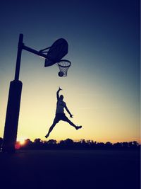 Basketball; amazing photo, I love the lighting!