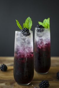 Blackberry, mint, and cucumber gin spritzer from The Broken Bread #cocktailrecipes