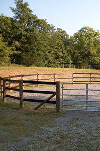 Instead of splintering or breaking on impact, Flex Fence® will flex up to six-eight inches and then return to its original shape. Flex Fence® is extremely strong, with the widest size having 4,200 pounds of break strength per rail! Flex Fence® won't splinter, warp, fade, and doesn't require painting. It's available in black, white, and brown to match most farm color schemes. #rammfence #flexfence  #roundpen #horses #equine #horsesafety #horseproperty #farmideas #horseranch #horsefarm