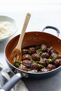 If you love the classic takeout beef and broccoli, you'll be absolutely obsessed with these beef and broccoli meatballs! They're ready in minutes and feature juicy beef meatballs and tender broccoli in a savory stir fry sauce.