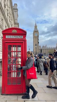 London is calling #outfit #london #fashion #red #blazer #boots #bigben #call