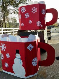 Zoose the elf (shoutout to Jaclyn Eckert for naming him) is helping to deliver giant hot cocoa mugs to the grizzly and bison for holiday enrichment day this past Saturday.