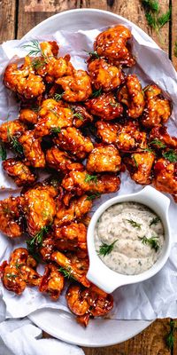 Say goodbye to boring appetizers and hello to these Crispy Cauliflower Buffalo Wings! 🎉 These tasty treats are perfect for game day, parties or just a fun night in. Get ready for a mouthful of crispy, tangy goodness 🥓🌶 Get the full recipe now! 🍽️