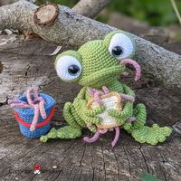 Amigurumi Worm Sandwich Crochet Frog