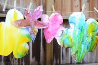 Toddler spring flower craft.