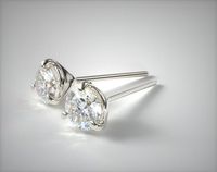 18K WHITE GOLD THREE PRONG MARTINI ROUND BRILLIANT DIAMOND EARRINGS (0.25 CTW.)