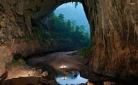 Drone Captures Mysterious Cave Deep In Vietnamese Forest, Footage Reveals Forgotten Kingdom. - InspireMore