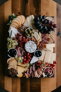 25 Cheese Board Ideas: Elegant Arrangements To Impress Every Guest - AnyCheese Blog