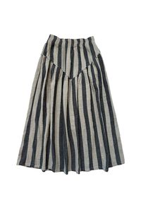 Meet the Jessie skirt in our best selling double gauze in a new custom thick stripe. We think she's a little bit county, and a lot cute. Pairs well with sandals or your favorite cowboy boots. Side seam pockets and an elastic waist (stretches an additional 6".) The Jessie skirt is a new style made in very limited editio