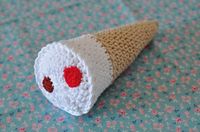 Summer is here - time to relax in the sun and crochet ice creams! Free pattern in Swedish, Danish, Norwegian and Finnish on our website: http://www.jarbo.se/beskrivningar/?artnr=91298&btn1=S%C3%B6k&lang=s